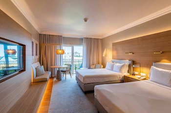 Praia D'el Rey Marriott Golf & Beach Resort