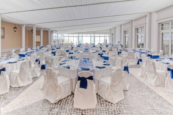 Praia D'el Rey Marriott Golf & Beach Resort