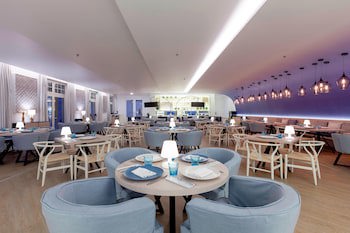 Praia D'el Rey Marriott Golf & Beach Resort