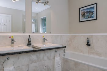 Muthu Belstead Brook Hotel