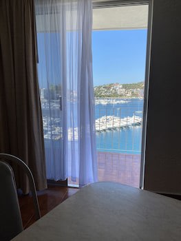 Alba Suites Acapulco
