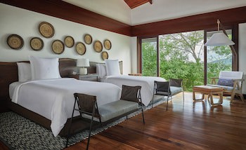 Four Seasons Resort Peninsula Papagayo, Costa Rica