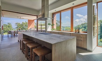 Four Seasons Resort Peninsula Papagayo, Costa Rica