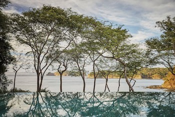 Four Seasons Resort Peninsula Papagayo, Costa Rica