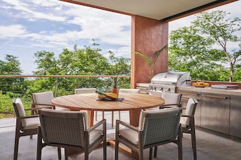 Four Seasons Resort Peninsula Papagayo, Costa Rica