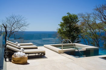 Four Seasons Resort Peninsula Papagayo, Costa Rica