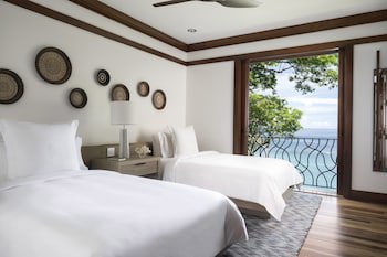 Four Seasons Resort Peninsula Papagayo, Costa Rica