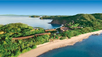 Four Seasons Resort Peninsula Papagayo, Costa Rica