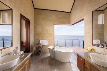 Four Seasons Resort Peninsula Papagayo, Costa Rica
