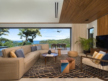 Four Seasons Resort Peninsula Papagayo, Costa Rica