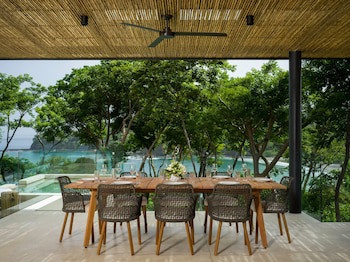 Four Seasons Resort Peninsula Papagayo, Costa Rica