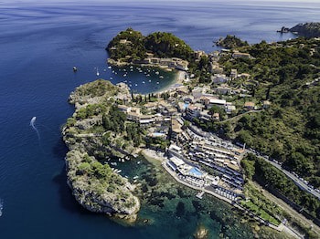 Atlantis Bay - The Leading Hotel of the World