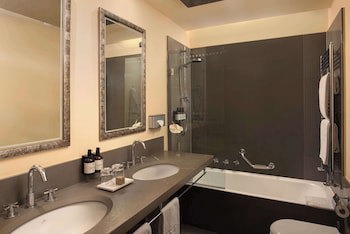 NH Bergamo fotoğrafı