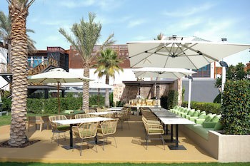Dubai Marine Beach Resort & Spa