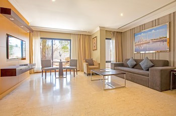 Dubai Marine Beach Resort & Spa