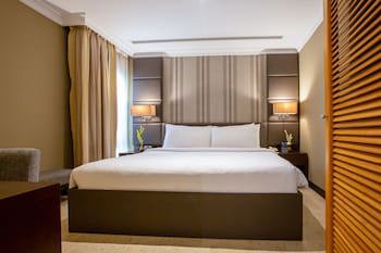 Dubai Marine Beach Resort & Spa