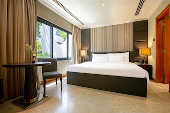 Dubai Marine Beach Resort & Spa