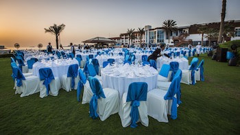Dubai Marine Beach Resort & Spa