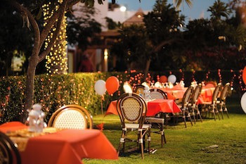 Dubai Marine Beach Resort & Spa