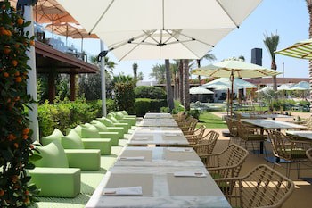 Dubai Marine Beach Resort & Spa