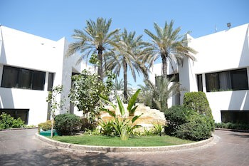 Dubai Marine Beach Resort & Spa