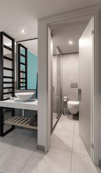 Hotel Avra By Smile Hotels