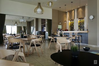 Hotel Avra By Smile Hotels