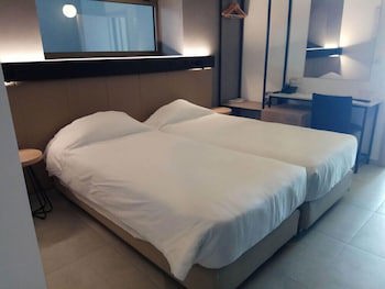 Hotel Avra By Smile Hotels