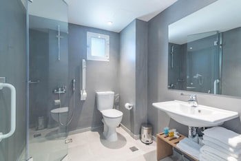 Hotel Avra By Smile Hotels