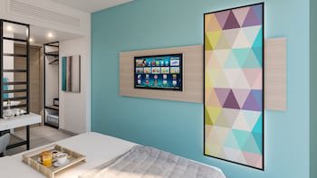 Hotel Avra By Smile Hotels
