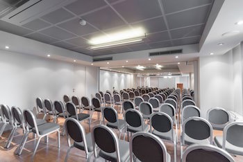 Hotel Avra By Smile Hotels