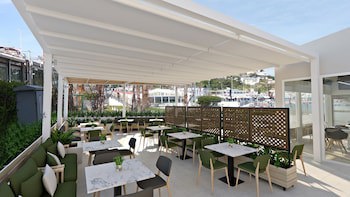 Hotel Avra By Smile Hotels