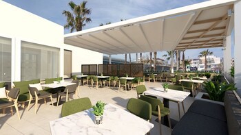 Hotel Avra By Smile Hotels