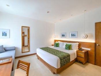 Candi Beach Resort And Spa