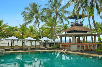 Candi Beach Resort And Spa