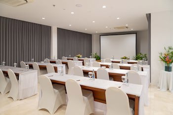 Candi Beach Resort And Spa