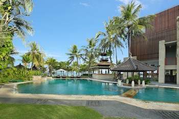 Candi Beach Resort And Spa