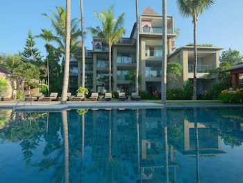 Candi Beach Resort And Spa