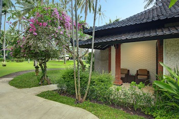 Candi Beach Resort And Spa