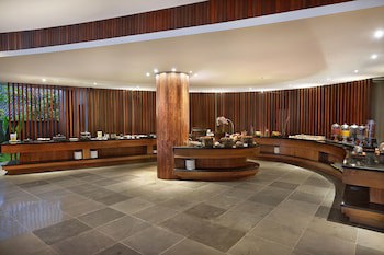 Candi Beach Resort And Spa