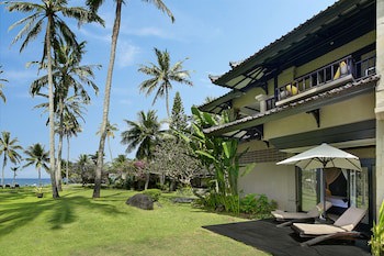 Candi Beach Resort And Spa