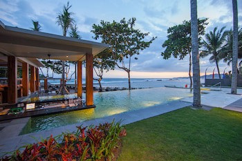 Candi Beach Resort And Spa