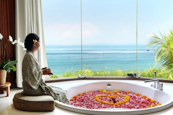 Candi Beach Resort And Spa