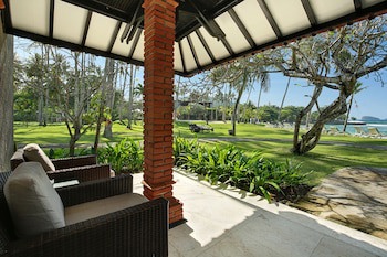 Candi Beach Resort And Spa