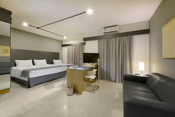Araucaria Plaza