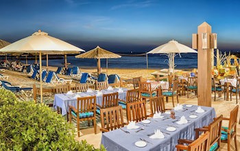 Coral Beach Resort - Sharjah
