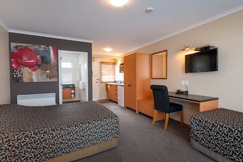 Picton Beachcomber Inn