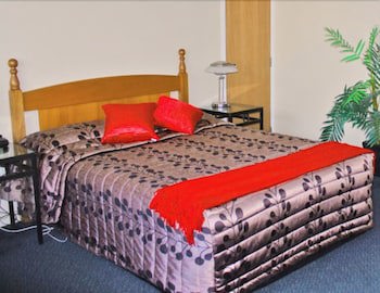 Picton Beachcomber Inn