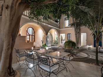 Casa Delfino Hotel & Spa
