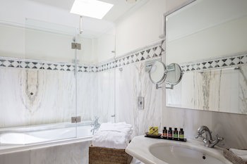 Casa Delfino Hotel & Spa